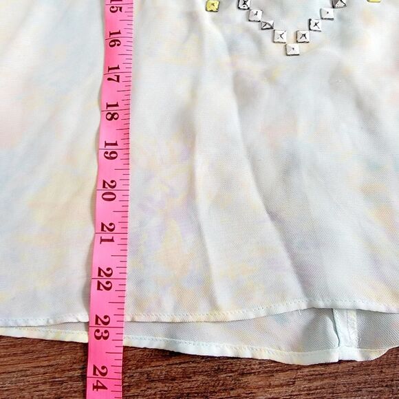 UO Silence & Noise tie dye tank top distressed pastel studs studded small - Picture 6 of 8